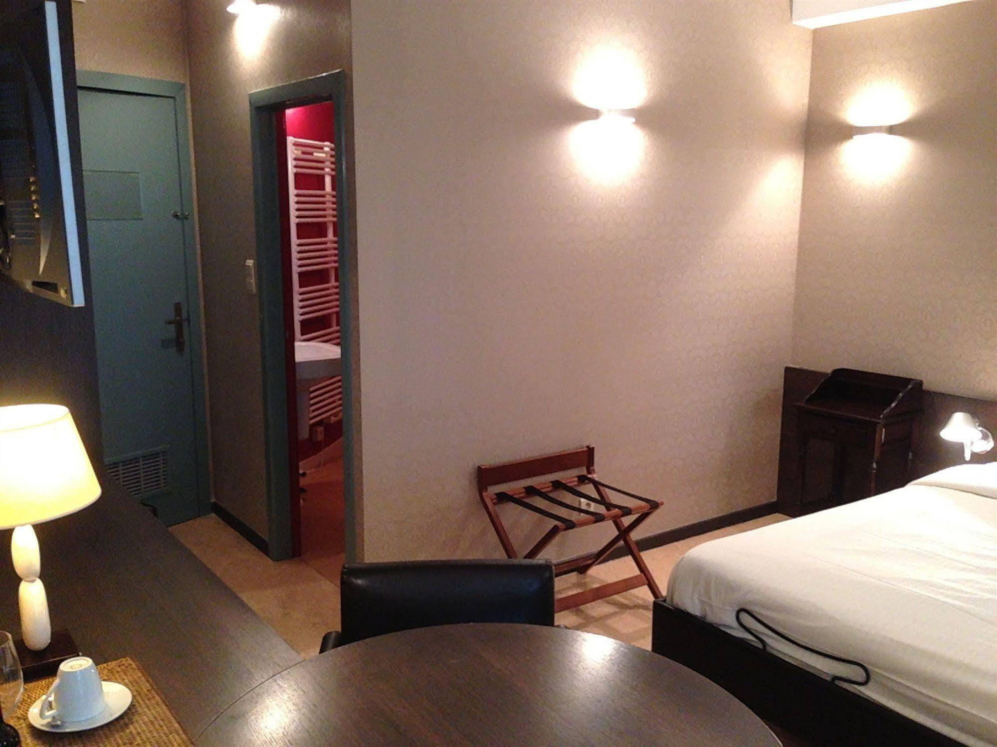 Hotel Orion เกนต์ ภายนอก รูปภาพ