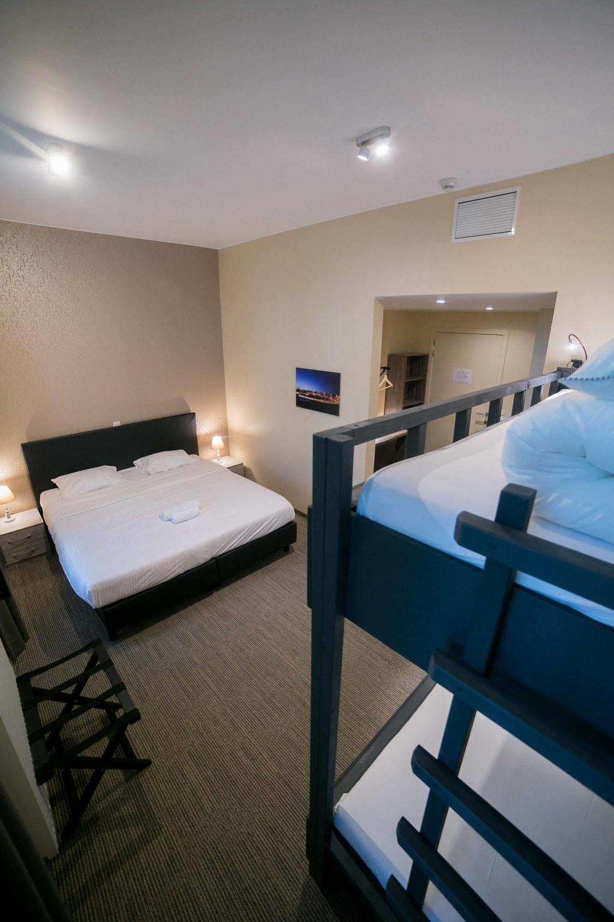 Hotel Orion เกนต์ ภายนอก รูปภาพ